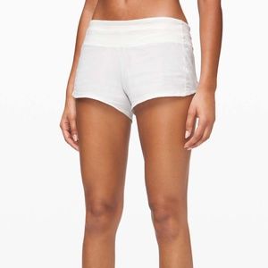 Lululemon Speed Up 2.5” LR Shorts size 4